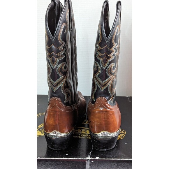 JB Dillon Reserve Men's Pro Rodeo Boots Size-(9.5 EW) Blk/Cherry Smooth #RB913 - Picture 16 of 16